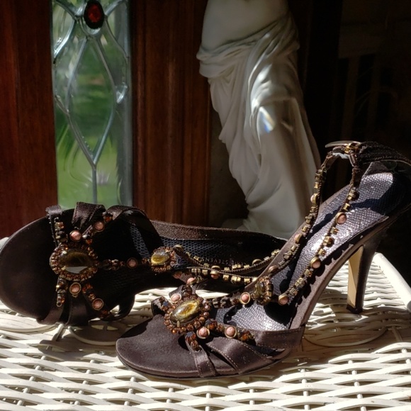 Jeweled Heels size 6 - Picture 2 of 8